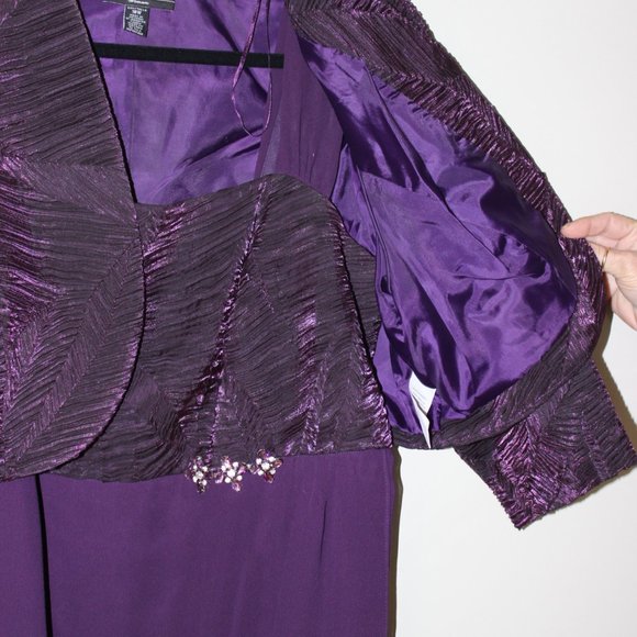 Will you be attending a fall wedding this year ? - Picture 2 of 11